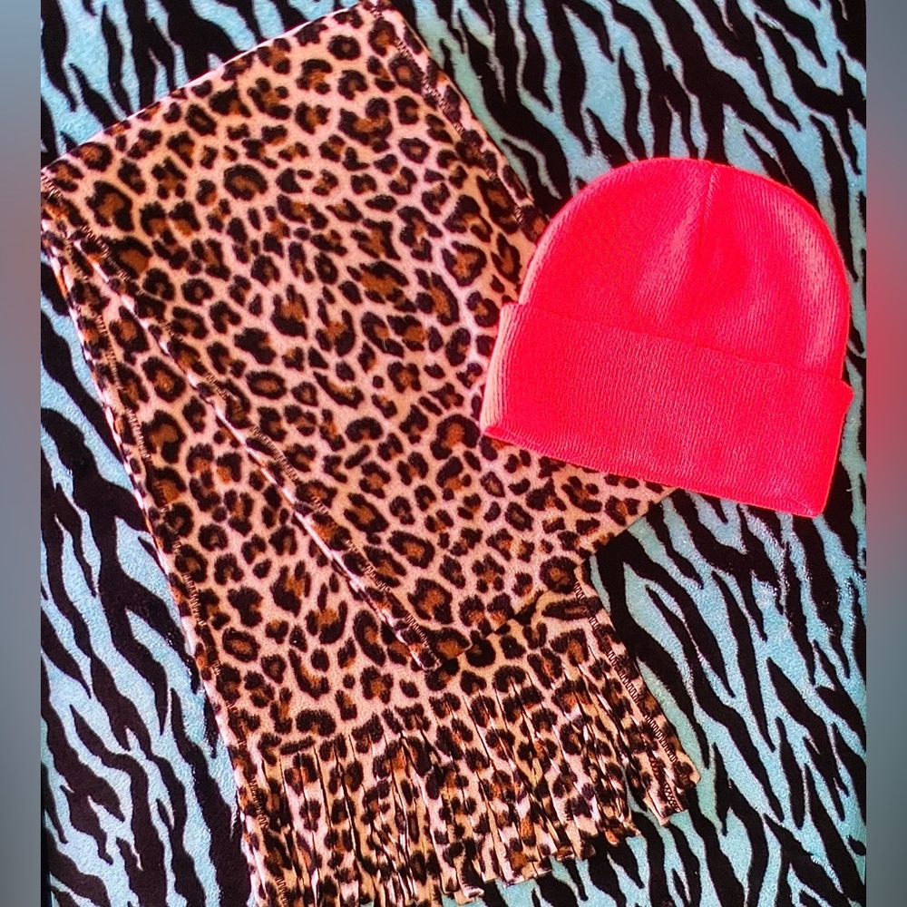 Wild Fable Beanie w/ Animal print Fleece Scarf